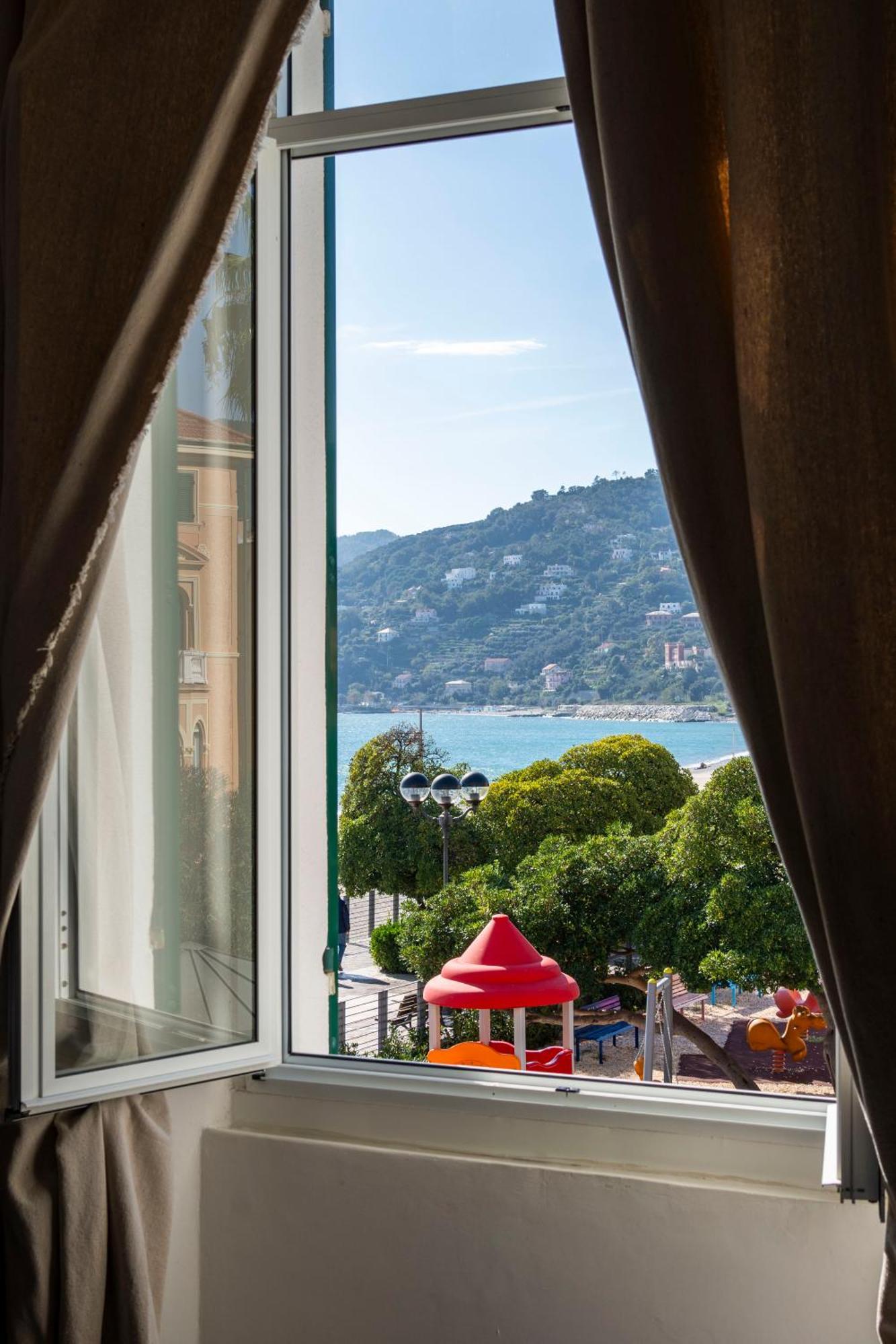 Hotel Miramare Spotorno Cameră foto